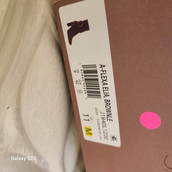 Sarto by Franco Sarto "Flexa" Elia O-Ring Suede Leather Booties. NIB. Size 11 - Picture 4 of 13